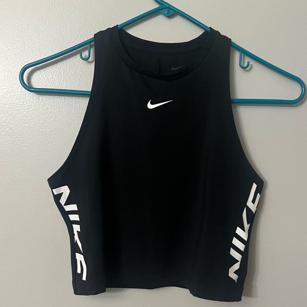 Nike pro cropped tank top. Size small.